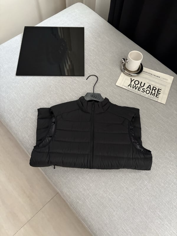 Χειμερινό Γιλέκο από Πούπουλα Χήνας, χωρίς Μανίκια, με Ψηλό Γιακά, Μονόχρωμο, Casual (Υλικό: Nylon 66; Επένδυση: Ακρυλικό Ύφασμα; Γέμισμα: Πούπουλα Χήνας; Μοτίβο: Μονόχρωμο)