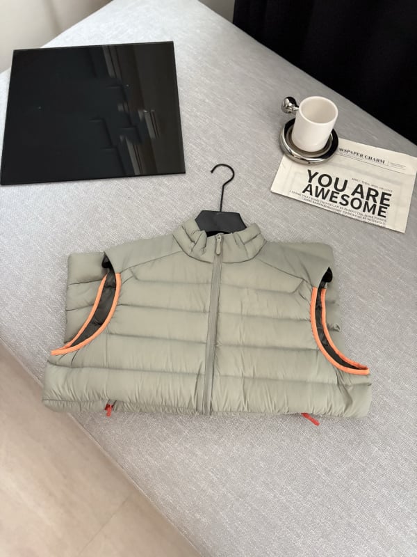 Χειμερινό Γιλέκο από Πούπουλα Χήνας, χωρίς Μανίκια, με Ψηλό Γιακά, Μονόχρωμο, Casual (Υλικό: Nylon 66; Επένδυση: Ακρυλικό Ύφασμα; Γέμισμα: Πούπουλα Χήνας; Μοτίβο: Μονόχρωμο)