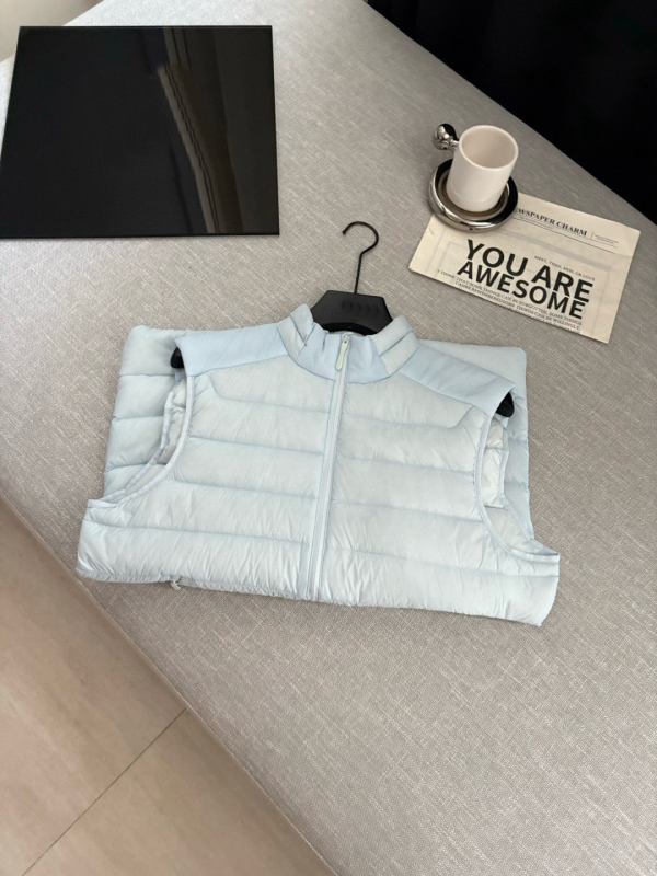 Χειμερινό Γιλέκο από Πούπουλα Χήνας, χωρίς Μανίκια, με Ψηλό Γιακά, Μονόχρωμο, Casual (Υλικό: Nylon 66; Επένδυση: Ακρυλικό Ύφασμα; Γέμισμα: Πούπουλα Χήνας; Μοτίβο: Μονόχρωμο)