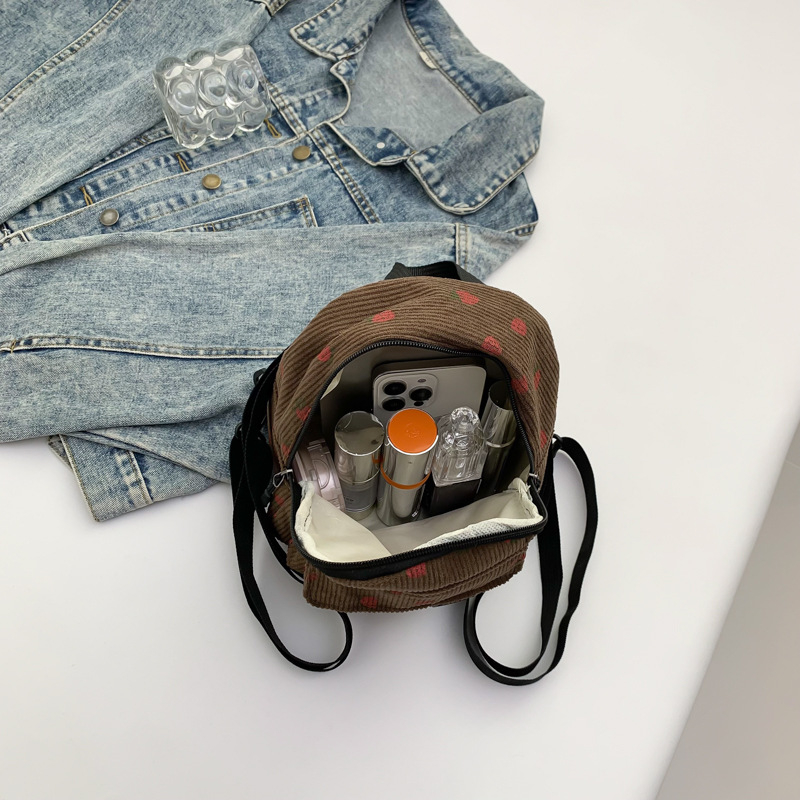 Mini ruksak od corduroya za žene, gradski minimalistički stil, stane 8-inčni laptop, kapacitet ispod 20 l, voćni uzorak