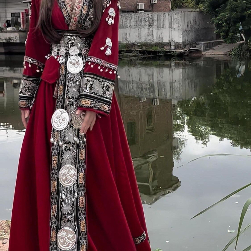 Etnički kineski stil pozorišni kostim set s motivima Miao i Tujia, Hanfu elementi za ženski folklorni ples i putnu fotografiju (Chenille; Spandex; proljeće 2025; Žena)
