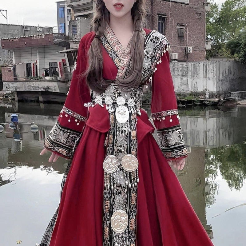 Etnički kineski stil pozorišni kostim set s motivima Miao i Tujia, Hanfu elementi za ženski folklorni ples i putnu fotografiju (Chenille; Spandex; proljeće 2025; Žena)