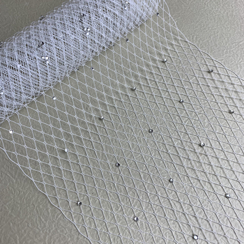 Vjenčani dodatak za kosu od mreže s romboidnim uzorkom i kristalima