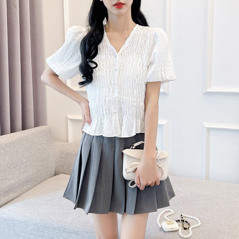 Šifonska bluza s V izrezom, naborani kratki rukavi, ljetna kolekcija 2024, gradski stil