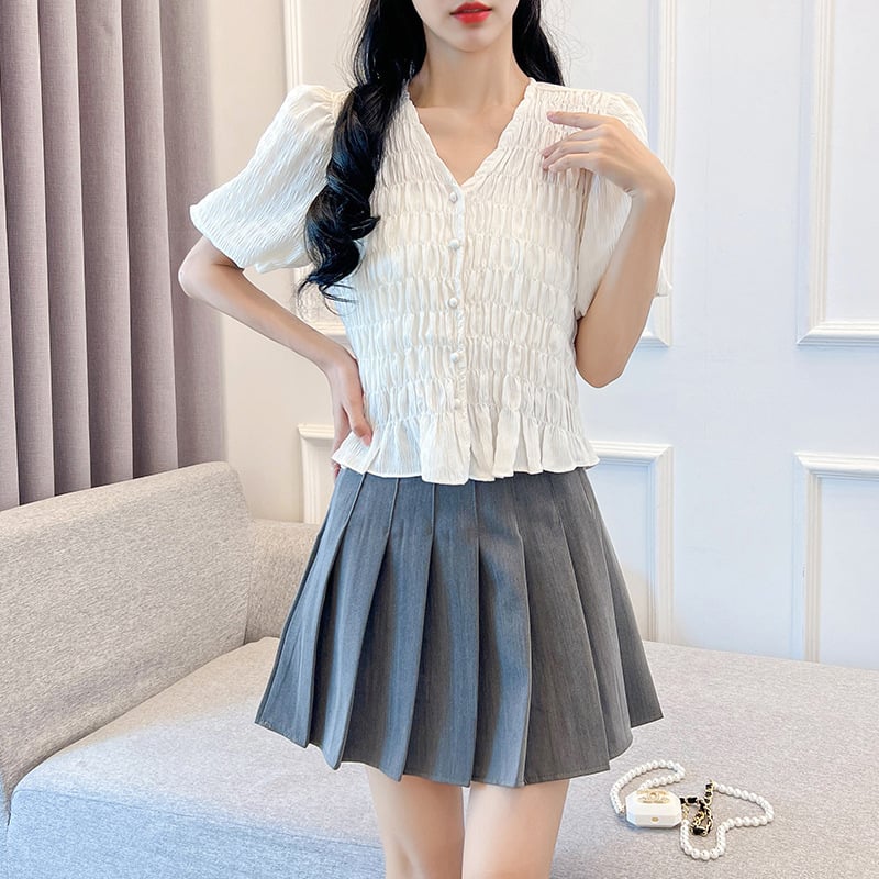 Šifonska bluza s V izrezom, naborani kratki rukavi, ljetna kolekcija 2024, gradski stil