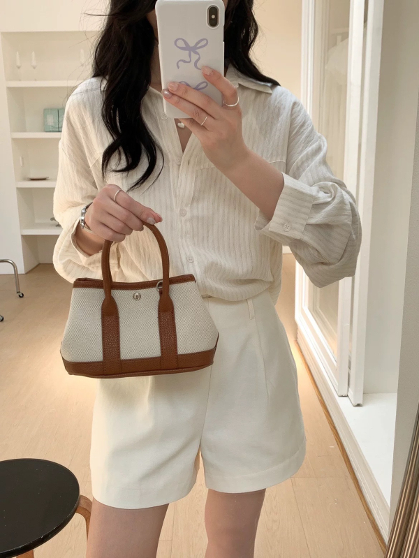 Ženska crossbody torbica u urbanom minimalističkom stilu od PU kože, magnetno zatvaranje i džep za telefon