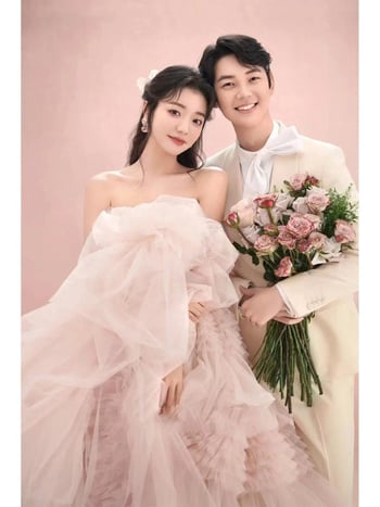 Organza anyagú esküvői ruha, pánt nélküli, ujj nélküli, magas derék, rövid uszály