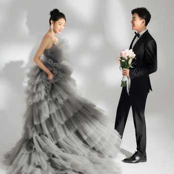 Váll nélküli esküvői ruha, tütüs szoknya, magas derék, poliészter anyag