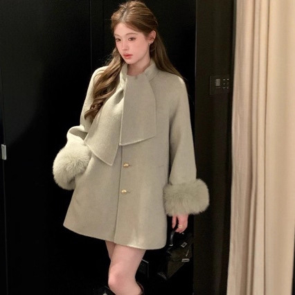Ženski dvostruki vuneni kaput s kragnom od lisice krzna, Chanel stil, kratka duljina, udoban kroj