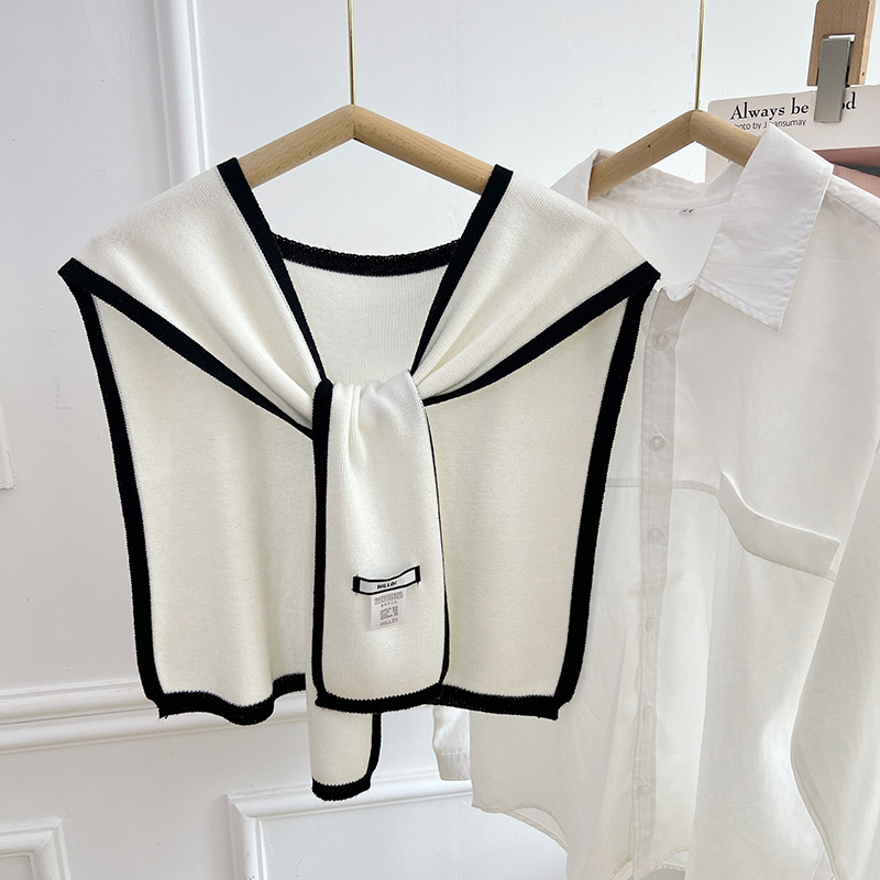 Kötött sál színpár mintával, 43 cm széles, Jacquard szövés, alapfonal, melegen tart