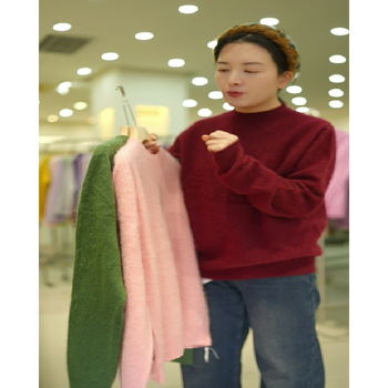 Gyapjú pulóver kerek nyakúval, hosszú ujjú, elegáns városi stílus, őszi 2025