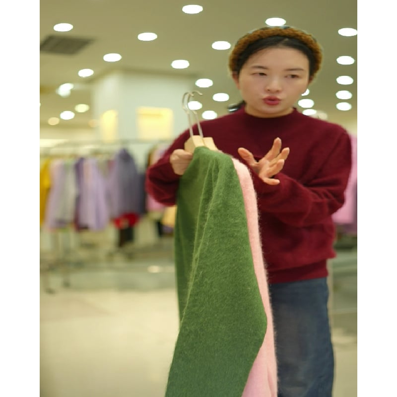 Gyapjú pulóver kerek nyakúval, hosszú ujjú, elegáns városi stílus, őszi 2025