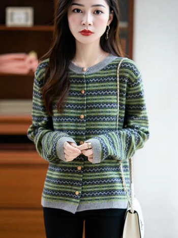 Kardigán pulóver, kerek nyakú, hosszú ujjú, laza szabás, kockás kötött minta