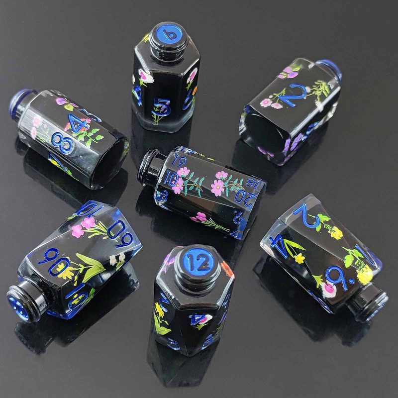 D20 kockák gyantából – elixír üvegben D&D és RPG játékokhoz