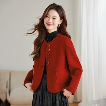 Női rövid chenille kabát Hepburn-stílusban, 2025 tavasza, Spandex 30% alatt, kerek nyak, H-típusú siluett, 3/4 ujjak