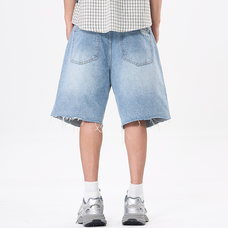 Muški traper šorc, izgreban, ravnog kroja, srednjeg struka, kameno pranje