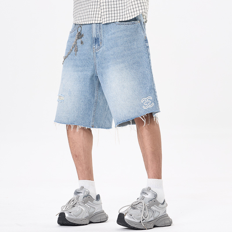 Muški traper šorc, izgreban, ravnog kroja, srednjeg struka, kameno pranje