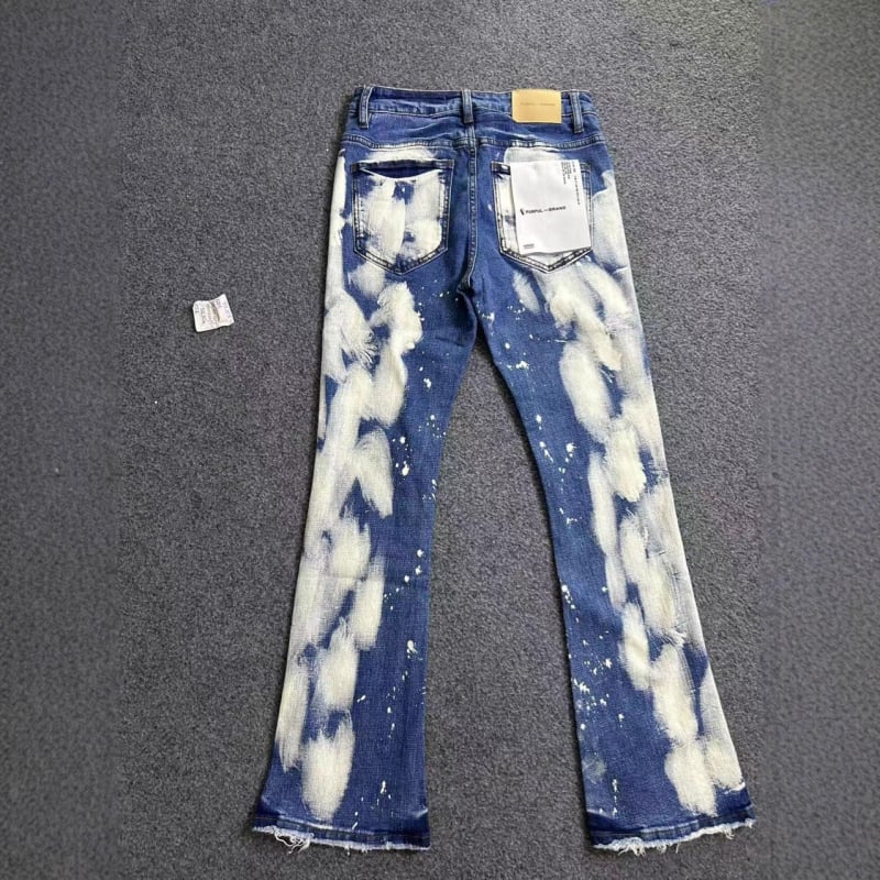 Pantalone od pamukasto-strechn denim, blago prošireni kroj, mikroelastičnost, gradski stil, četiri sezone, ljeto 2025