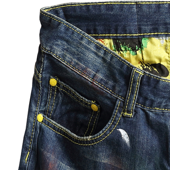 Traperice od denima, ravni kroj, srednji pojas, zakrpe s poderanim detaljima, oprane, zatvarač (79% pamuk)