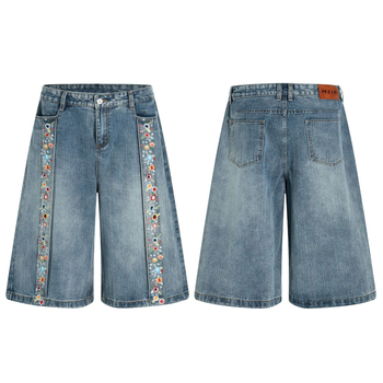 Traper šorc, labav kroj, srednji pojas, zatvaranje na gumbe, opran denim, 93,5% pamuk