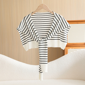 Pleten šal s kapucijom i lažnim ovratnikom - slojeviti dizajn, mješavina materijala, za sve sezone