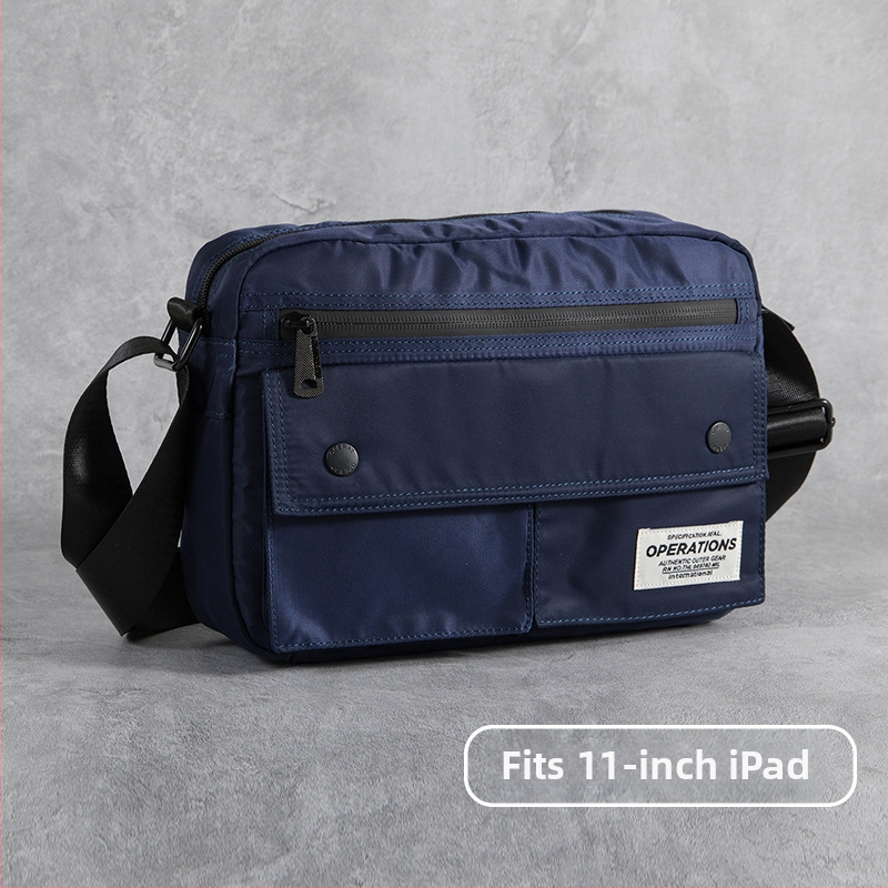 Muška crossbody torba - Urbani minimalistički stil, Oxford tkanina, Vertikalni kvadratni oblik, Zip zatvaranje, Unutarnji džepovi: zip džep, džep za mobitel, džep za identifikaciju