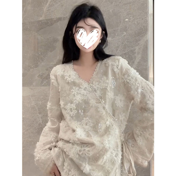 Čipkasta Bluza s V-izrezom, akrilna mješavina materijala, jednobojni uzorak, patchwork detalji, dugi rukavi, regularna silueta