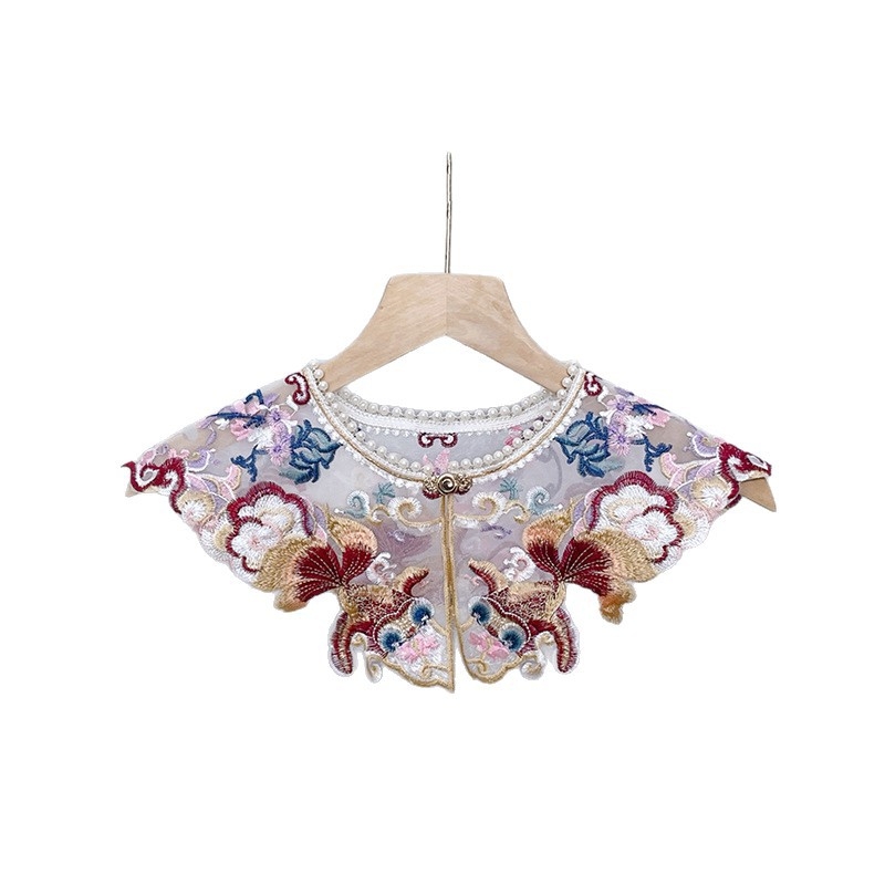 Hanfu set za maturu: haljina s oblačnim ramenima, šal i Mamian suknja, teški vez, koi uzorak s oblacima i cvijećem, poliester tkanina s organza podstavom, ogrlica od perli, stil: novi kineski/antički.