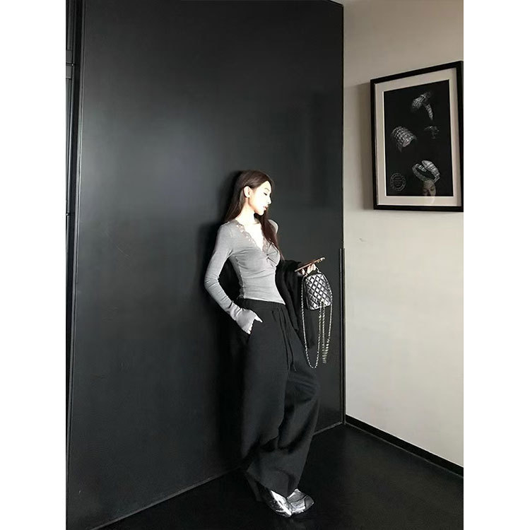 Pulover tricotat pentru femei cu decolteu în V, croială Slim, amestec din bumbac și celuloză regenerată, mâneci lungi