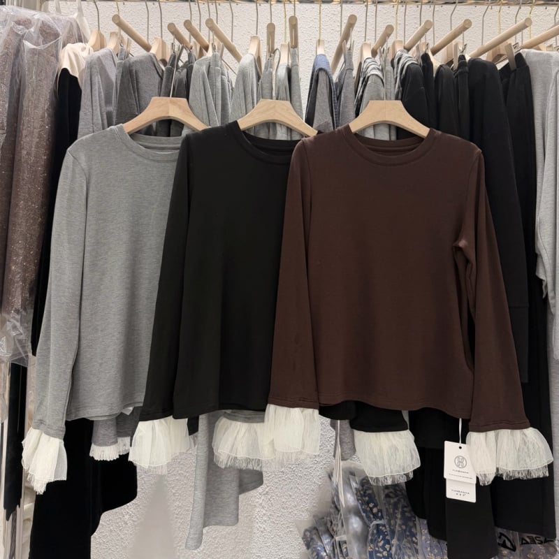 Pamukasto T‑shirt s čipkastim patchworkom, dugi rukavi, okrugli izrez, pulover stil, 30-50% pamuka, književno retro stil