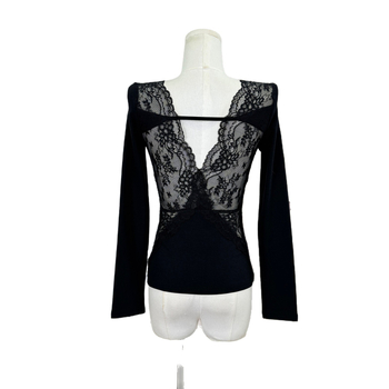 Maieu cu spate gol, talie strânsă, panou din dantelă, decolteu în V, broderie