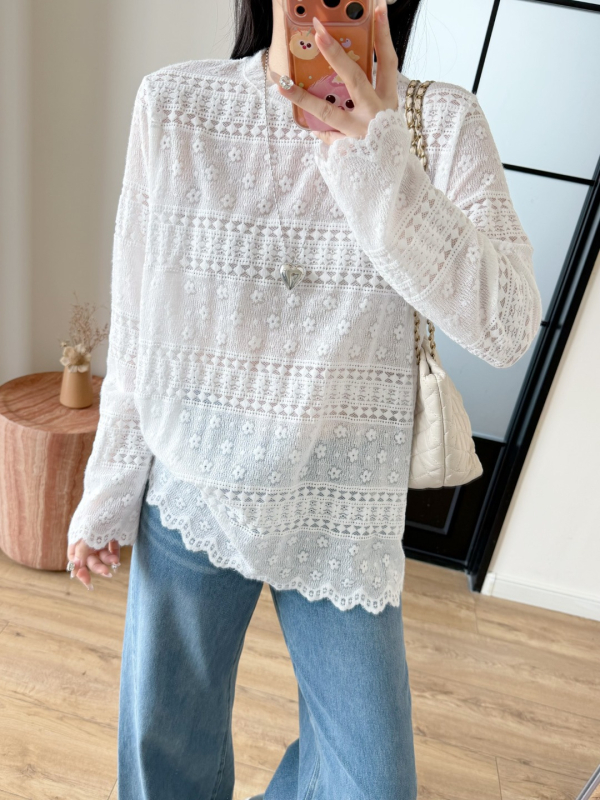 Čipkasti jacquard T‑shirt, najlon, cvjetni uzorak, opuštenog kroja, duga rukava