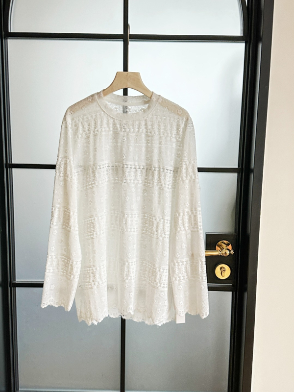 Čipkasti jacquard T‑shirt, najlon, cvjetni uzorak, opuštenog kroja, duga rukava