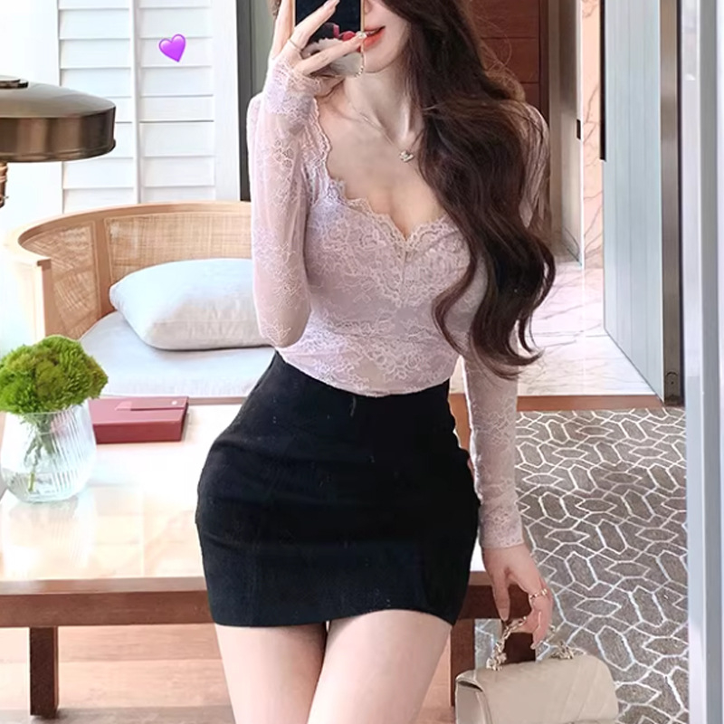 Полиестерен дамски топ с V-образно деколте, дълги ръкави, Slim Fit, едноцветен