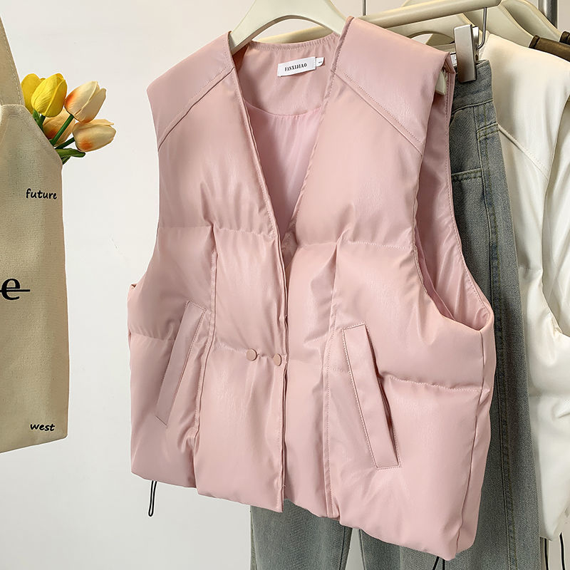 Vesta din piele sintetică, guler în V, fără mâneci, croială în formă de A, fibră poliester