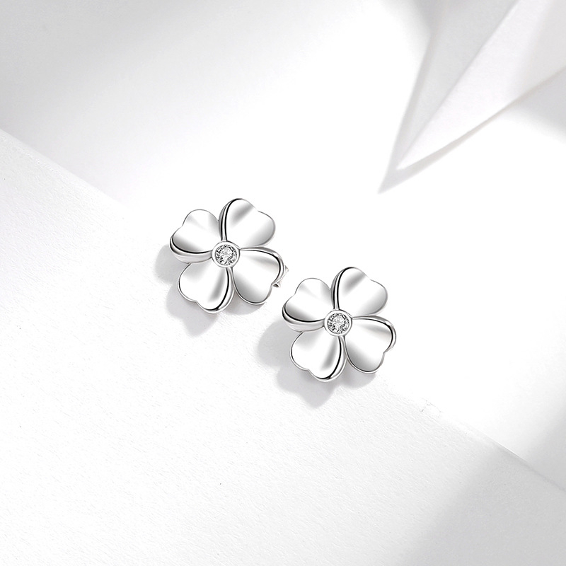 Naušnice s četverolisnom djetelinom, ručno izrađeno srebro, 99% čisto srebro, hipoalergijski, motiv lista, inspirirano Japanom i Korejom