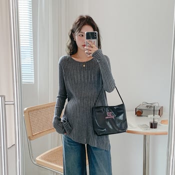 Pulover tricotat pentru gravide, toamnă, cu decupaje, mâneci lungi, guler rotund, lungime medie (Amestec de lână; 30–50% elastan; Mâneci lungi; Guler rotund; Lungime medie)