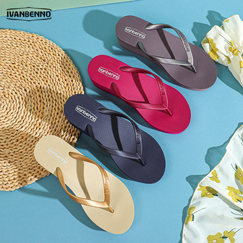 Női flip-flop 5 cm-es klinikus sarokkal, vastag talppal, EVA felsőrésszel, gumírozott talp, kerek orr