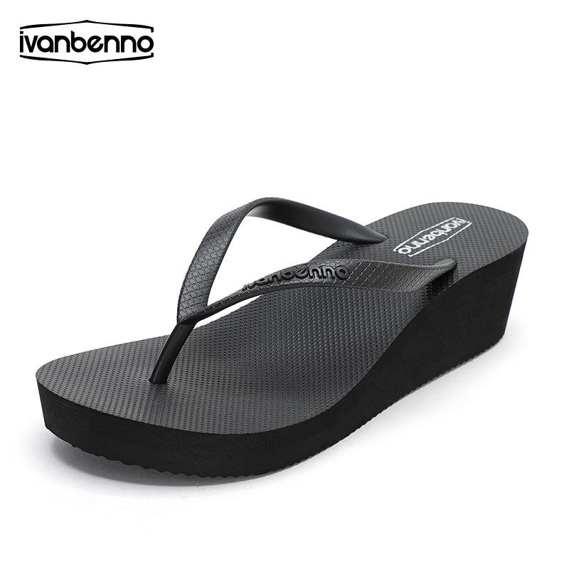 Női flip-flop 5 cm-es klinikus sarokkal, vastag talppal, EVA felsőrésszel, gumírozott talp, kerek orr