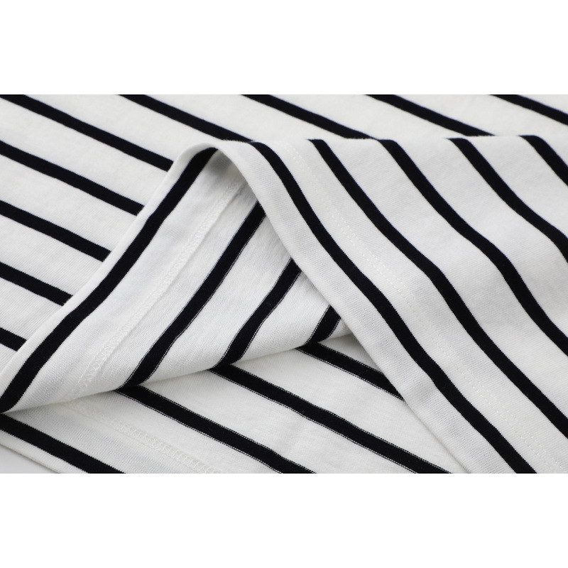 Majica s čipkom uz rub i izvezenim detaljima, dugi rukav MBF1TEE036