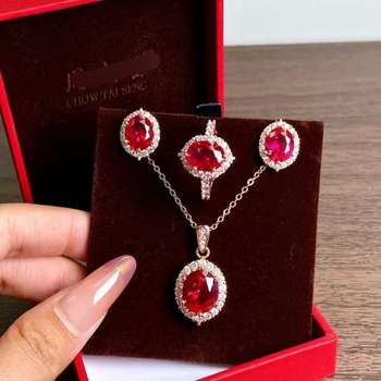 Σετ κοσμημάτων με κολιέ, δαχτυλίδι, σκουλαρίκια και κρεμαστό; χαλκός με επίχρυσώση ροζ χρυσό; αλυσίδα σε σχήμα Ο; συνθετικοί πολύτιμοι λίθοι; μοτίβο με κινούμενο ήρωα