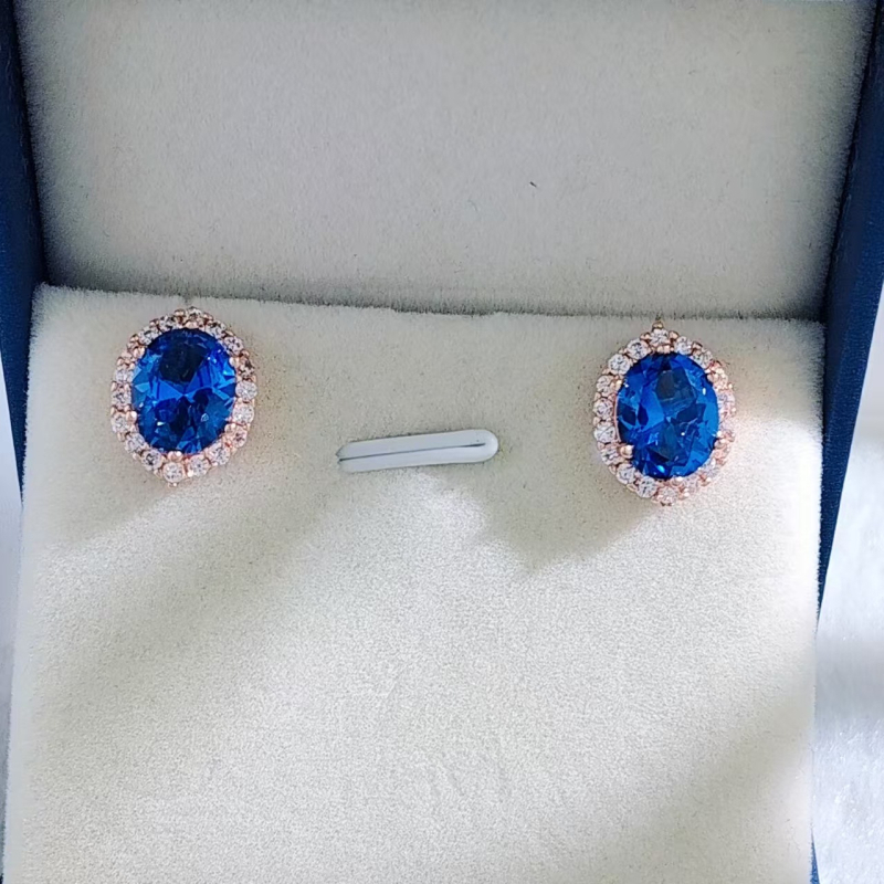 Σετ κοσμημάτων με κολιέ, δαχτυλίδι, σκουλαρίκια και κρεμαστό; χαλκός με επίχρυσώση ροζ χρυσό; αλυσίδα σε σχήμα Ο; συνθετικοί πολύτιμοι λίθοι; μοτίβο με κινούμενο ήρωα