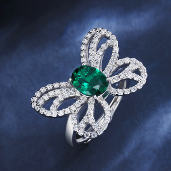 Сапфирен пръстен, принцески стил, позлатен обков със синтетични камъни, камъни монтирани