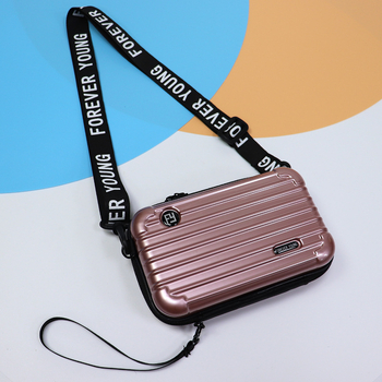 Козметична чантичка с твърд корпус, ABS+PC, водоустойчива, цип