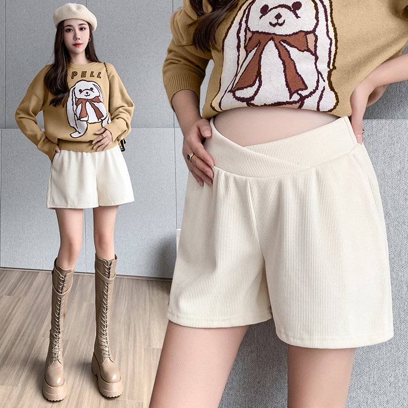 Бременни къси панталони Chenille – свободен силует, 3/4 дължина, абдоминална поддръжка