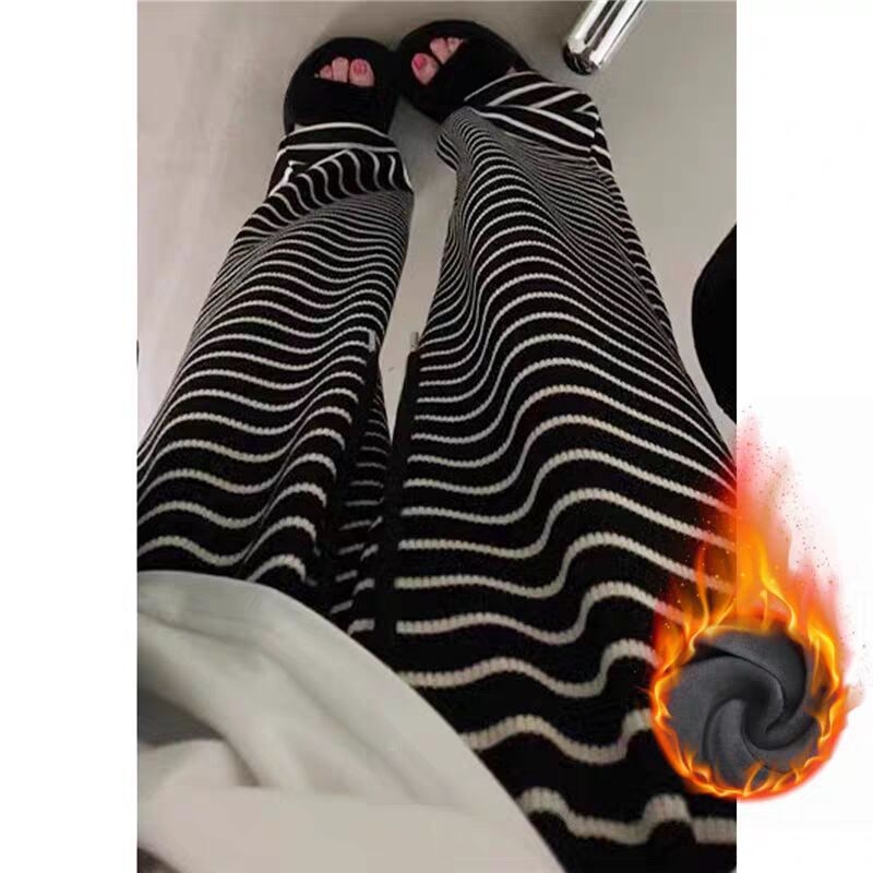 Kismama csíkos, széles szabású nadrág, pamut-elasztán keverék, laza fazon, melegen tart, 2025 (Csíkos, Széles szabás, Pamut-elasztán keverék, Laza fazon, Melegen tart, 2025)