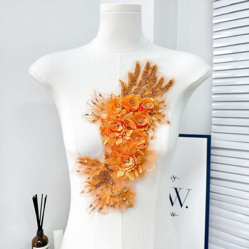 Κεντημένο patch με χάντρες σε διάτρητο ύφασμα για ενδύματα - Πολυεστέρας, κατάλληλο για νυφικά και ρούχα - Μάρκα: New Starting Point