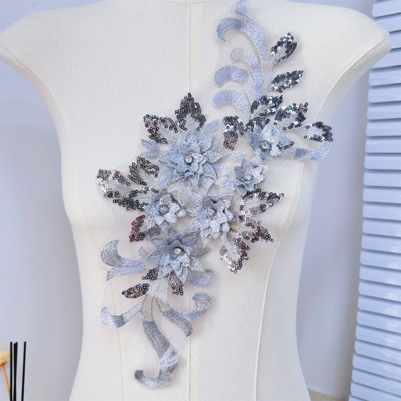 Κεντημένο patch με χάντρες σε διάτρητο ύφασμα για ενδύματα - Πολυεστέρας, κατάλληλο για νυφικά και ρούχα - Μάρκα: New Starting Point