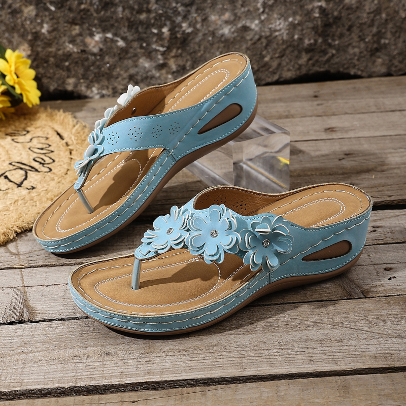 Tip proizvoda: Flip-flop; gornji PU; potplat od gume; klinasti potpetica 3-5 cm; debeli potplat; europski i američki stil