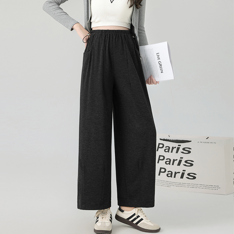 Kismama nadrág, tavasz-ősz, laza szabás, has támasz nélkül, hossz 9/10, poliészter ≥95%, 2025